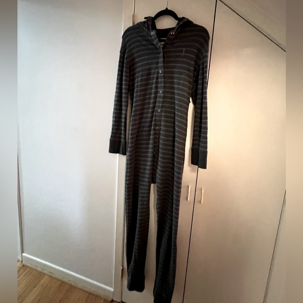 Sitka women’s onesie size medium